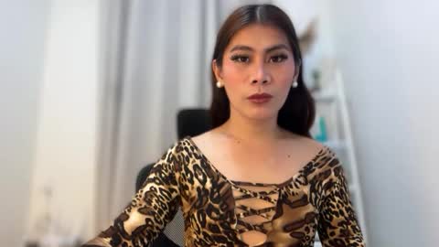 asianloreen24 online show from February 15, 2026, 11:41 am