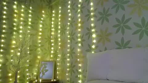 Snapshot of asianshiny chatting on February 14, 2025, 9:34 am Alice online show from February 14, 2025, 9:34 am