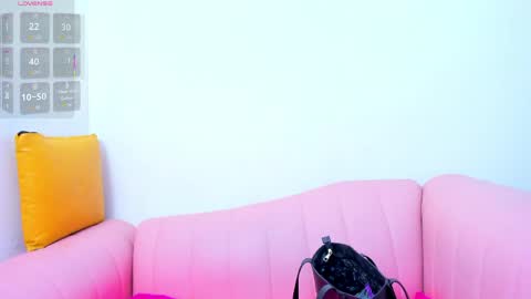 Snapshot of asianslut_ chatting on June 3, 2026, 4:04 am AsianSlut online show from June 3, 2026, 4:04 am
