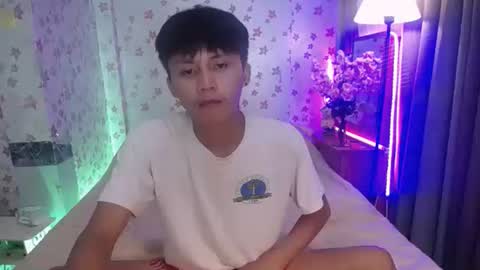 Snapshot of asiansmokeyxx chatting on March 12, 2025, 6:44 pm prince online show from March 12, 2025, 6:44 pm