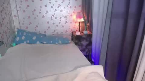 Snapshot of asiansmokeyxx chatting on December 15, 2025, 12:20 pm prince online show from December 15, 2025, 12:20 pm