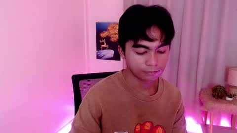 louiejay online show from July 31, 2026, 4:01 am