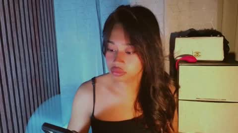 kisses online show from June 15, 2026, 4:53 pm