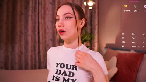 Snapshot of askaudrey chatting on December 14, 2024, 1:49 pm Audrey online show from December 14, 2024, 1:49 pm