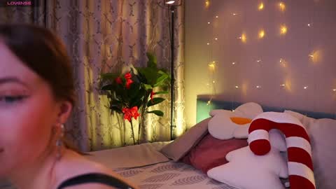 Snapshot of askaudrey chatting on January 3, 2025, 1:47 pm Audrey online show from January 3, 2025, 1:47 pm