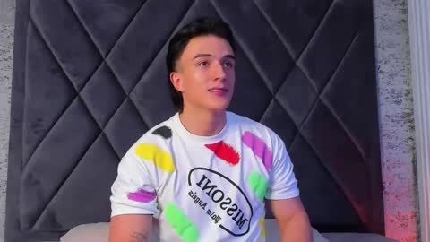 Aslan  online show from January 10, 2026, 2:35 am