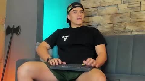 Aslan  online show from February 7, 2026, 3:21 am