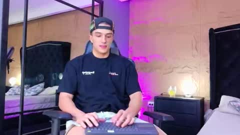 Aslan  online show from June 1, 2026, 2:24 am