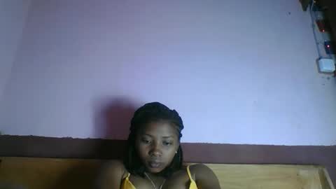 asmiraa online show from April 24, 2026, 9:01 am