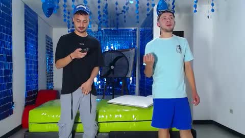 THOMAS AND DAMIAND online show from February 24, 2025, 12:09 am