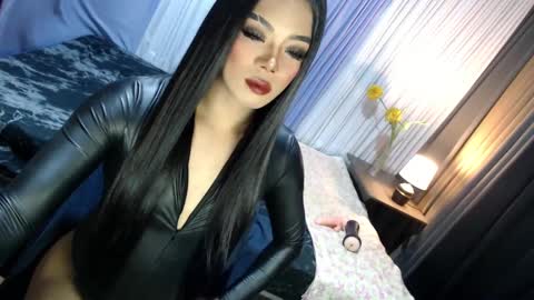 Margaux Miller online show from March 11, 2025, 6:19 pm