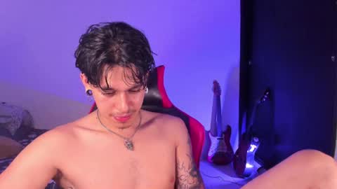 asmodeuszz online show from April 25, 2026, 2:14 am
