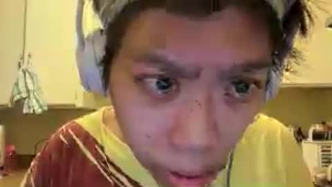 Snapshot of assert32 chatting on October 22, 2025, 7:52 am Patty online show from October 22, 2025, 7:52 am