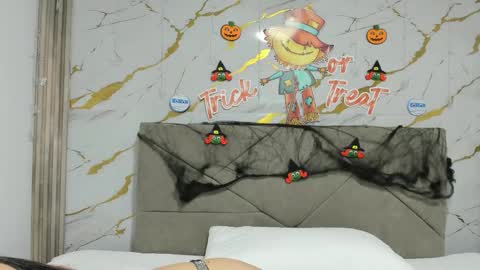 Snapshot of asshley_benson chatting on November 7, 2025, 12:05 pm Asshley online show from November 7, 2025, 12:05 pm