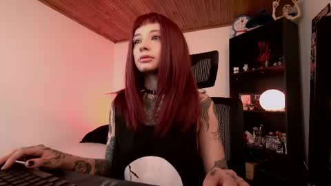 Snapshot of astarte4 chatting on July 21, 2026, 2:52 pm Sof online show from July 21, 2026, 2:52 pm