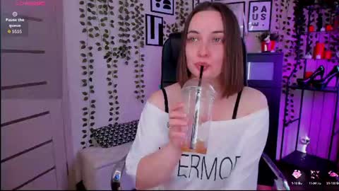 Snapshot of astarte_aste chatting on July 30, 2026, 11:09 am astarte_aste online show from July 30, 2026, 11:09 am
