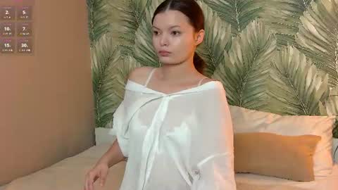 Snapshot of asterquinn chatting on June 16, 2026, 3:31 am Aster Quinn online show from June 16, 2026, 3:31 am