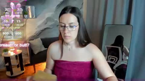 Snapshot of asti_bubbles chatting on June 21, 2026, 1:08 am Asti online show from June 21, 2026, 1:08 am