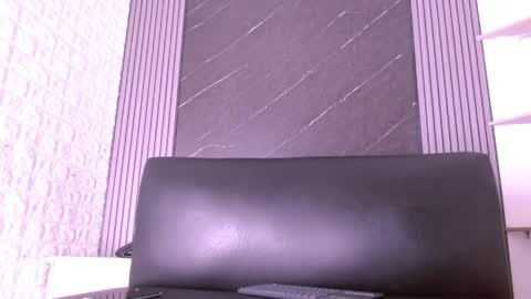 Snapshot of aston_vera chatting on June 1, 2026, 3:41 am Aston online show from June 1, 2026, 3:41 am