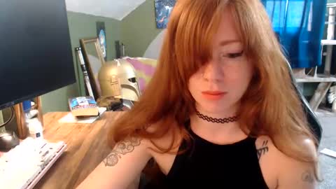 Snapshot of astraeasiren chatting on May 25, 2026, 5:41 pm AstraeaSiren online show from May 25, 2026, 5:41 pm