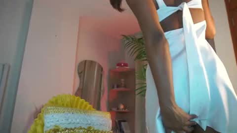 Snapshot of astrea_1 chatting on November 26, 2025, 8:10 pm Astrea online show from November 26, 2025, 8:10 pm