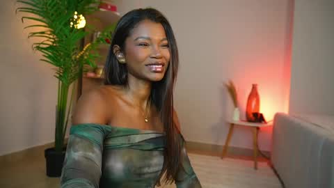 Astrea online show from May 25, 2026, 7:20 pm