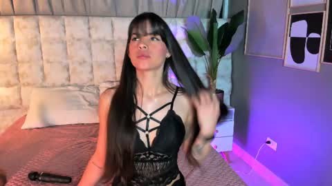 Snapshot of astrid_velle chatting on June 17, 2026, 1:08 am astrid_velle online show from June 17, 2026, 1:08 am