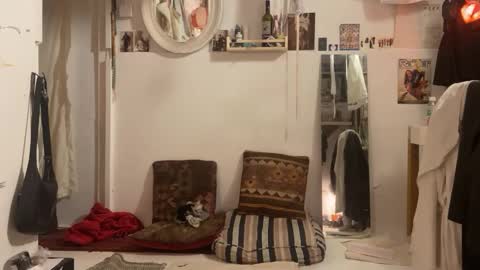 Snapshot of astrodoll chatting on January 31, 2025, 6:47 pm Astro Doll online show from January 31, 2025, 6:47 pm