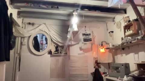 Snapshot of astrodoll chatting on November 21, 2025, 3:00 pm Astro Doll online show from November 21, 2025, 3:00 pm