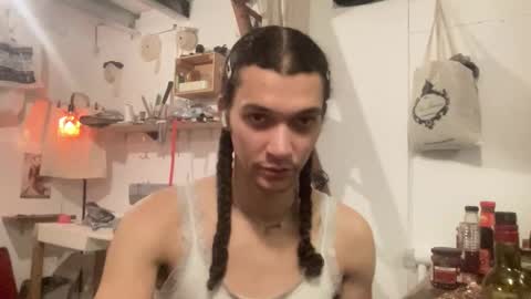 Snapshot of astrodoll chatting on January 7, 2026, 10:01 pm Astro Doll online show from January 7, 2026, 10:01 pm