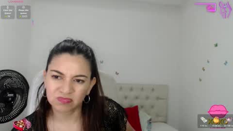 Snapshot of astrolover_ chatting on October 20, 2025, 2:12 am camila online show from October 20, 2025, 2:12 am