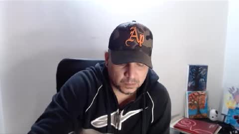 Snapshot of astton_nick chatting on December 17, 2024, 4:01 am Nick Astton online show from December 17, 2024, 4:01 am