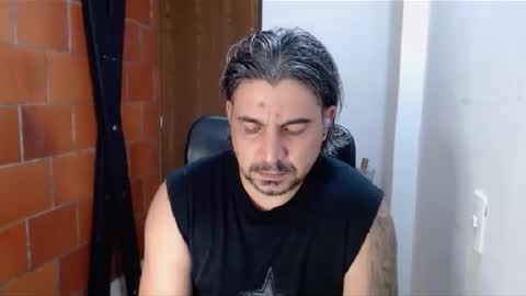 Snapshot of astton_nick chatting on February 5, 2025, 3:23 am Nick Astton online show from February 5, 2025, 3:23 am