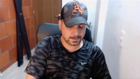 Snapshot of astton_nick chatting on February 8, 2025, 3:41 am Nick Astton online show from February 8, 2025, 3:41 am