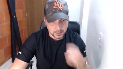 Snapshot of astton_nick chatting on March 11, 2025, 6:32 am Nick Astton online show from March 11, 2025, 6:32 am