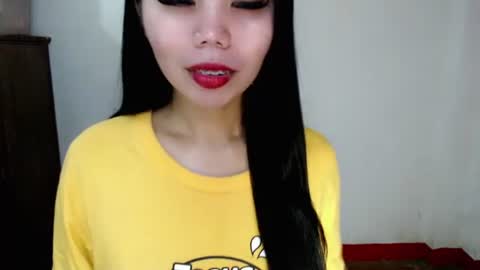 asuna_charming online show from October 25, 2025, 5:08 pm