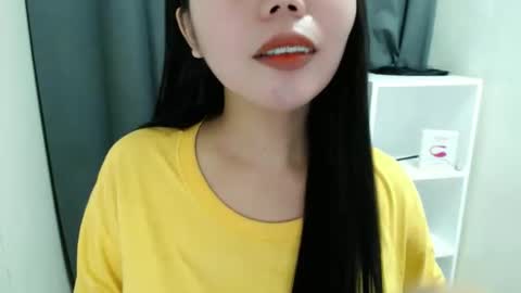 Snapshot of asuna_charming chatting on April 25, 2026, 7:00 am asuna_charming online show from April 25, 2026, 7:00 am