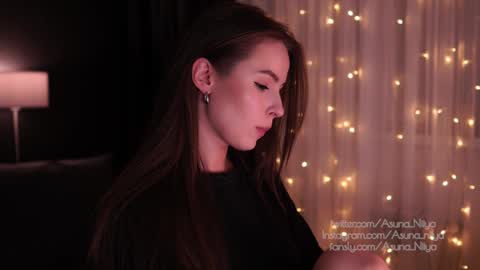 Asuna Niiya - online show from December 29, 2024, 9:09 pm