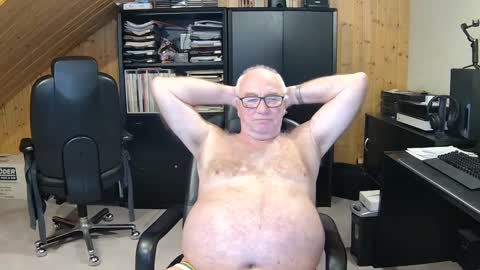 asusandy online show from December 30, 2024, 1:26 am