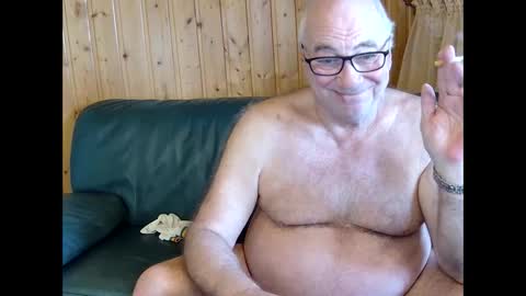 asusandy online show from February 13, 2025, 11:28 am