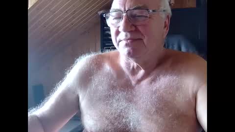 asusandy online show from March 30, 2026, 11:44 am