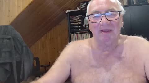 Snapshot of asusandy chatting on May 15, 2026, 11:01 pm asusandy online show from May 15, 2026, 11:01 pm