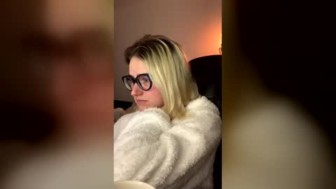 asya_new online show from January 15, 2026, 6:11 pm