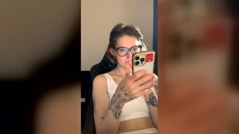 Snapshot of asya_new chatting on June 6, 2026, 1:49 pm asya_new online show from June 6, 2026, 1:49 pm