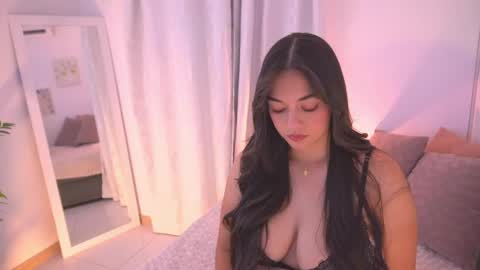 Snapshot of atena676 chatting on May 25, 2026, 1:00 am atena676 online show from May 25, 2026, 1:00 am
