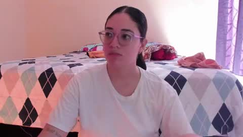 Snapshot of atenas__05 chatting on May 31, 2026, 1:29 pm atenas online show from May 31, 2026, 1:29 pm