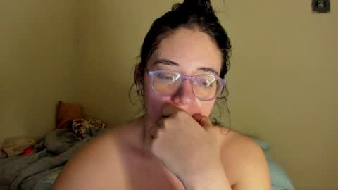 Snapshot of atenas__05 chatting on July 15, 2026, 9:25 am atenas online show from July 15, 2026, 9:25 am