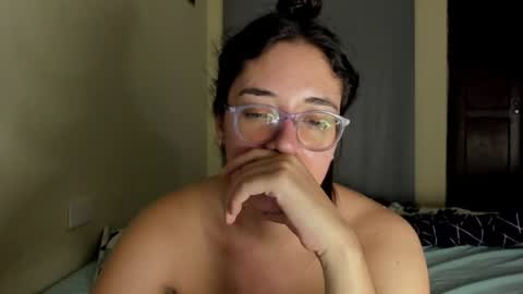 Snapshot of atenas__05 chatting on August 1, 2026, 9:30 am atenas online show from August 1, 2026, 9:30 am