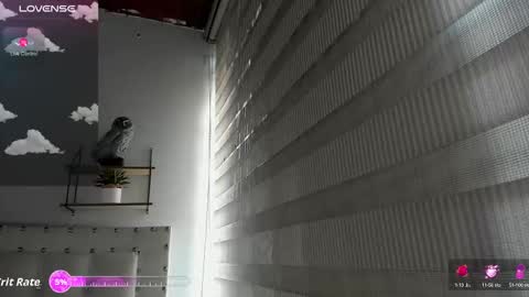 Snapshot of atenea_klett_ chatting on September 20, 2025, 1:56 pm ATENEA online show from September 20, 2025, 1:56 pm