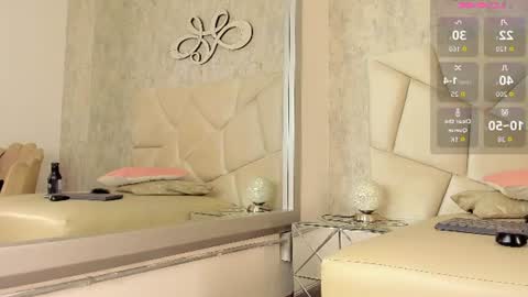 Snapshot of atenea_lux chatting on June 12, 2026, 4:11 am atenea lux online show from June 12, 2026, 4:11 am
